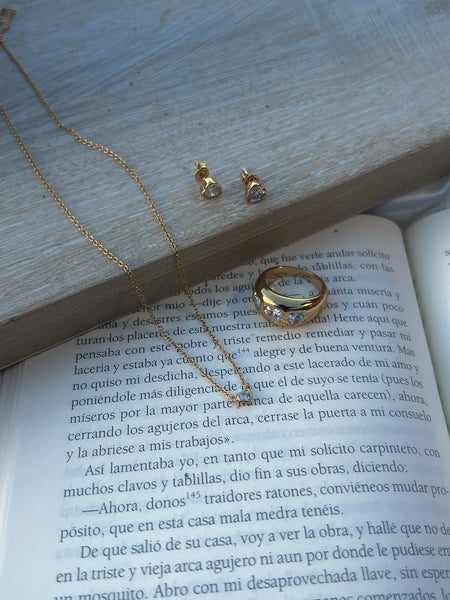 CLOVER RING