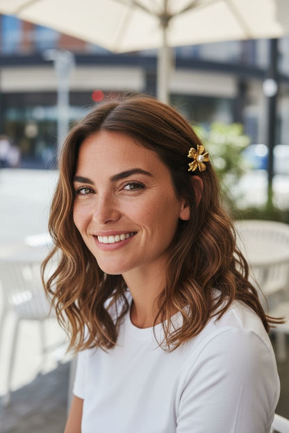 FLOWER PIN